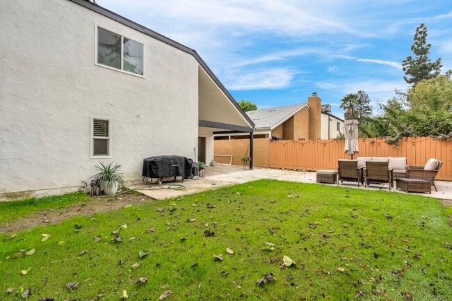 Building Photo - 3656 W Harvard Ave