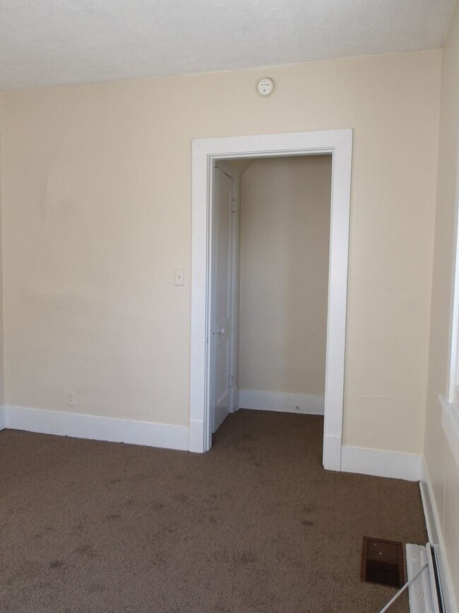 Building Photo - 538 N 26th St