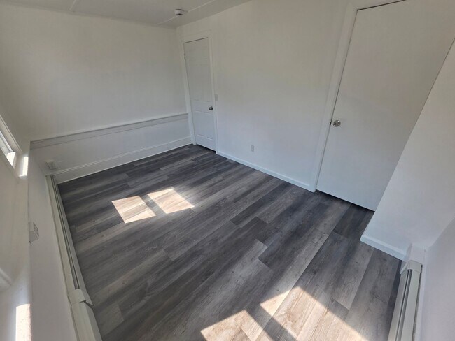 Building Photo - 2 bedroom apartment building - Poughkeepsie