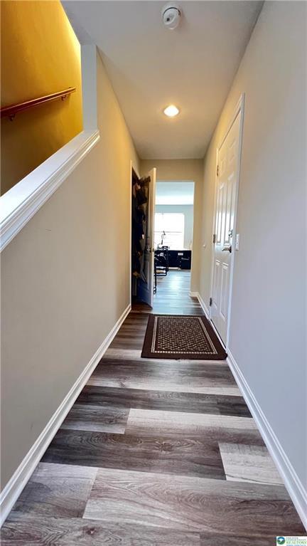 Building Photo - 8495 Putnam Ct
