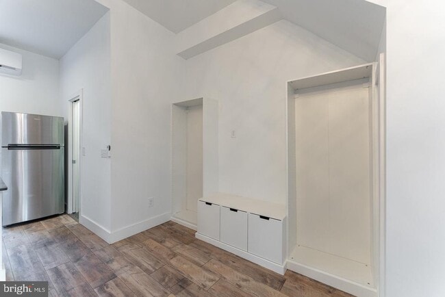 Building Photo - 2208 Taggert St
