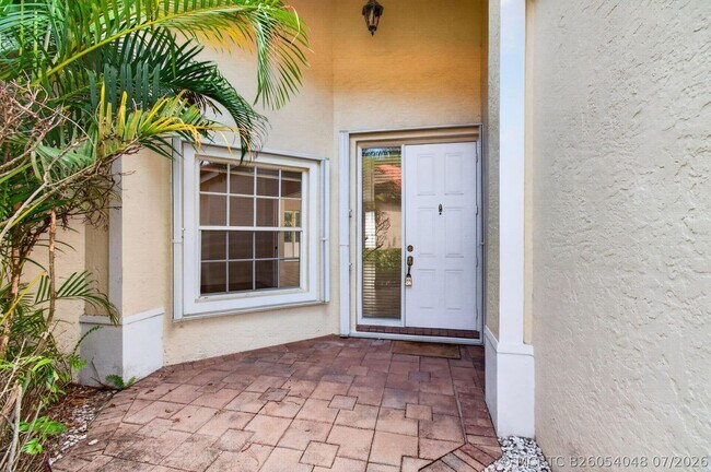 Building Photo - 5225 Brookview Dr