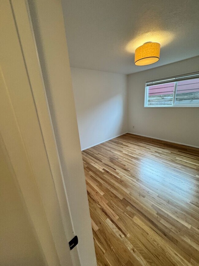 Building Photo - Beautifully remodeled 4 bedroom with ADU! PVT backyard, garage pets ok!