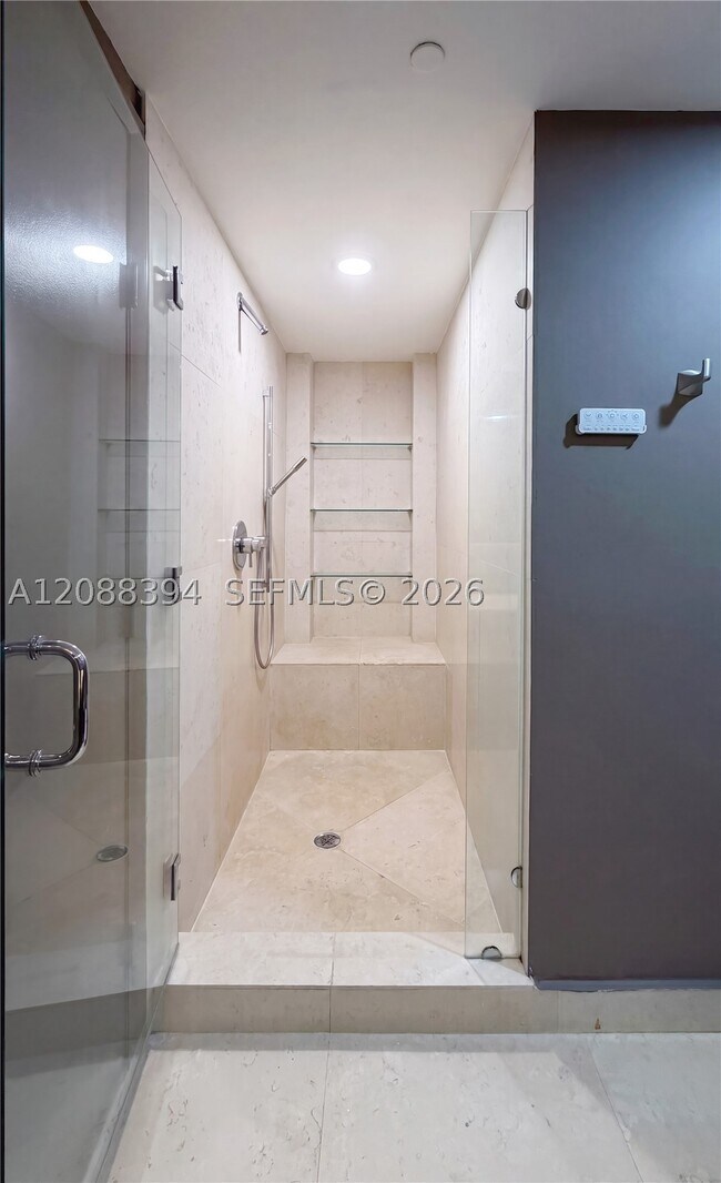 Building Photo - 465 Brickell Ave