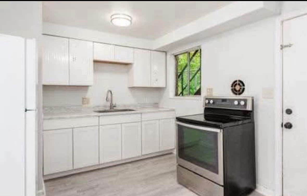 Building Photo - 1954 Oakland Park Ave