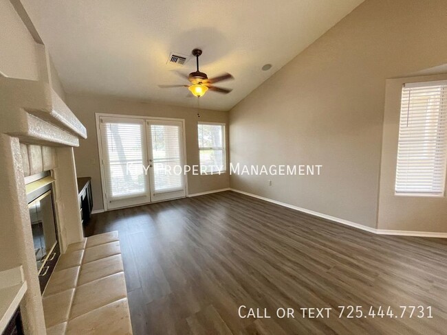 Building Photo - REMODELED 2 BEDROOM 2 BATH TOWNHOME ON THE...