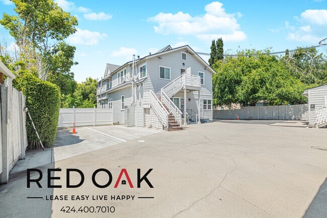 Building Photo - 470 Cypress Ave