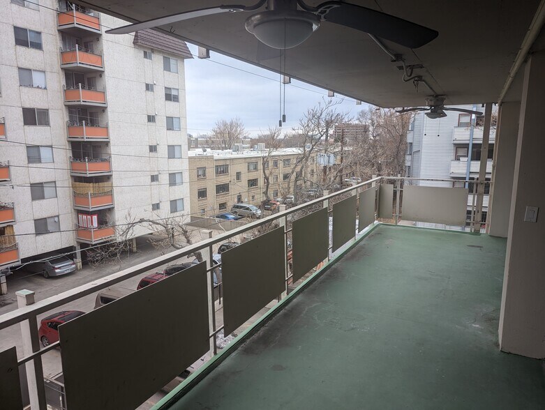 Balcony - 1121 Albion St