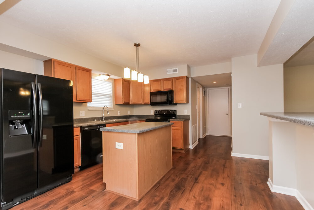 Building Photo - 8047 Twin River Dr