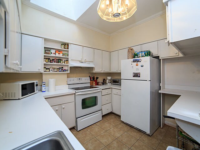 Building Photo - 29 St Mary's St