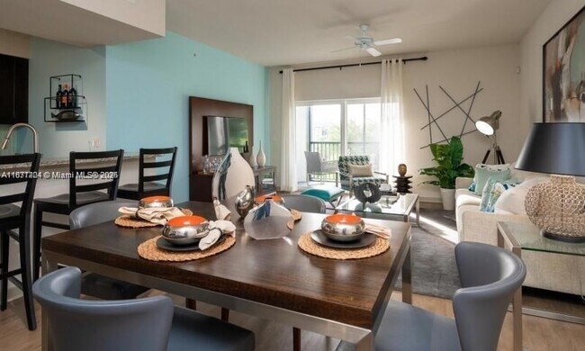 Building Photo - 320 Franklin Club Dr