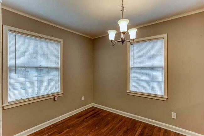 Building Photo - Newly renovated / Law enforcement discount