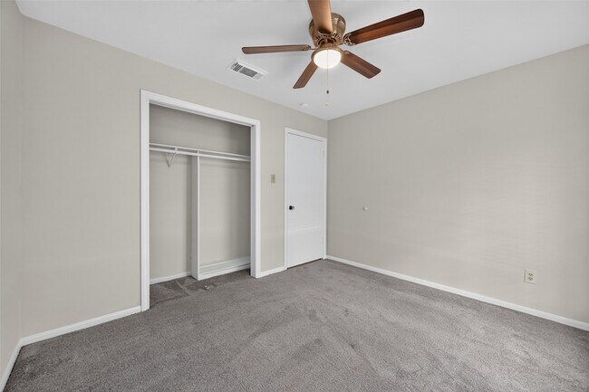 Building Photo - 25515 Stone Mill Ln