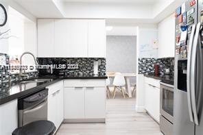 Building Photo - 1005 NW 106th Ave Cir