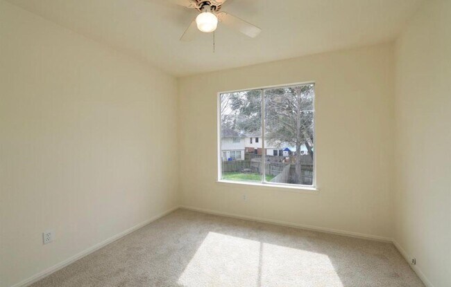 Building Photo - 10707 Williston Dr