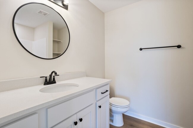 Building Photo - Fox Creek-Tracy Plan MODEL (NOT FOR RENT)