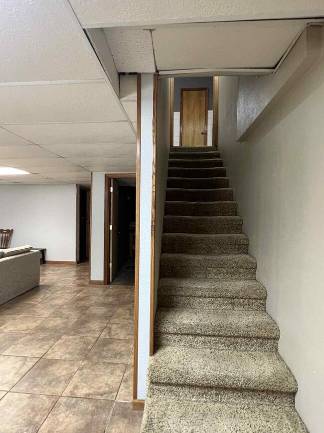 Building Photo - COMING SOON: MOVE IN SPECIAL: HALF OFF FIR...