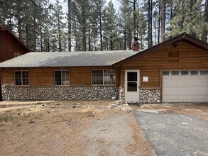 Building Photo - 3691 David Ln