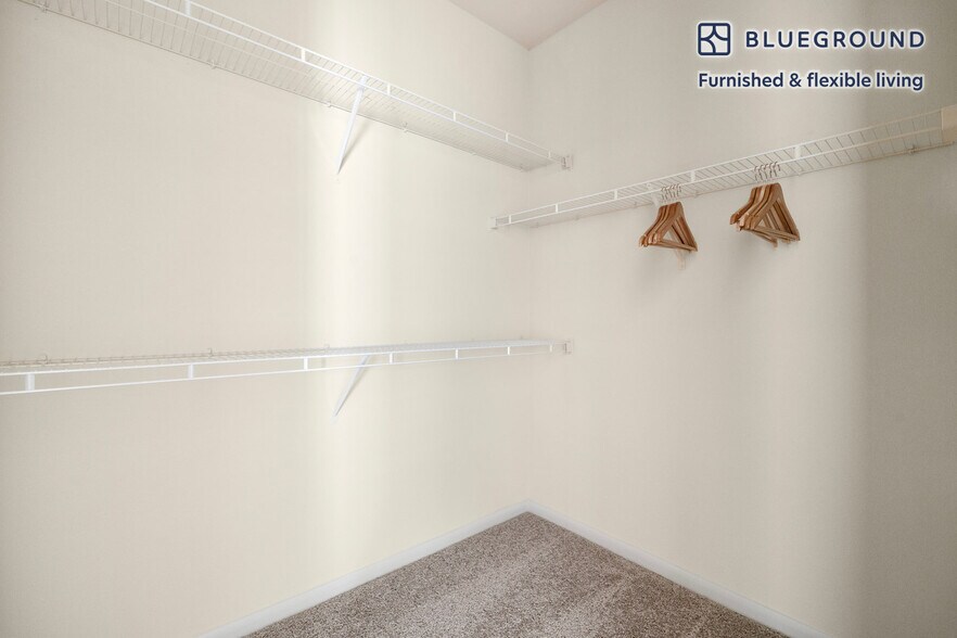 Building Photo - 3001 Esperanza Crossing