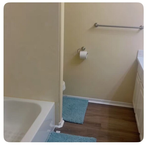 Building Photo - 13674 Garden Grove Ct