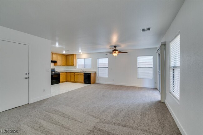 Building Photo - 11924 Lemon Balm St