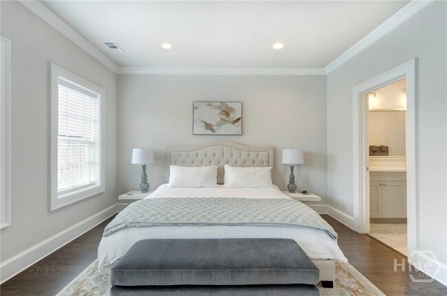 Building Photo - 433 Port St