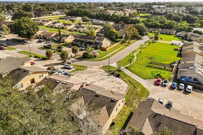 Building Photo - 1222 Woodman Way