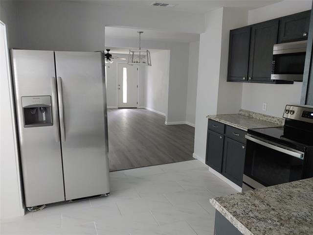 Building Photo - 430 Delaware St