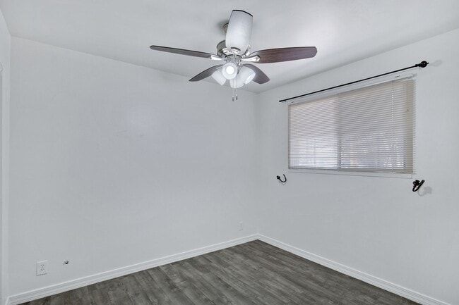 Building Photo - 5 Bedroom House Located in Tempe!