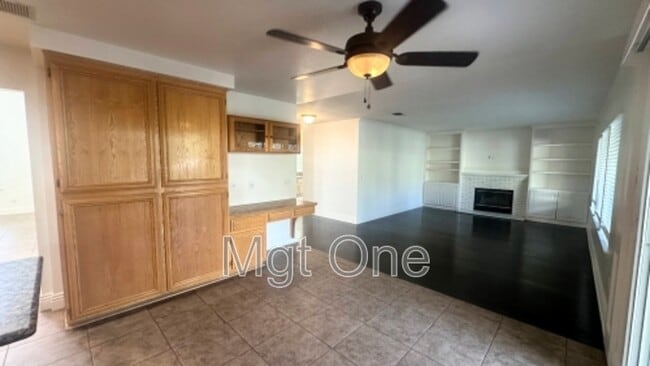 Building Photo - 3140 Crestline Dr