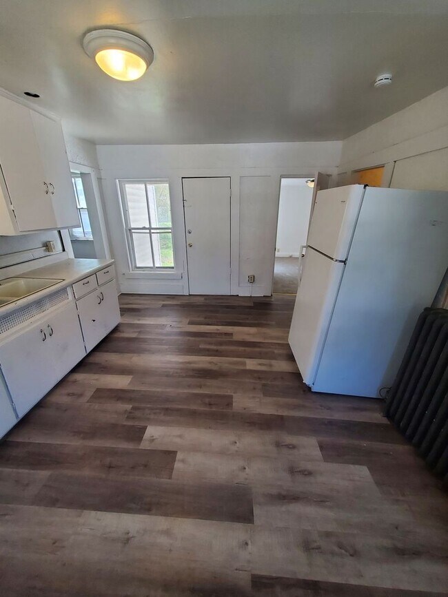 Building Photo - 5026-5028 18th Ave. (Duplex)