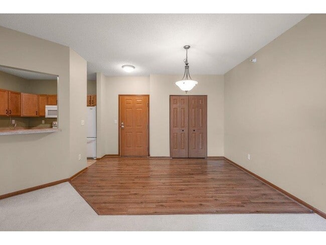 Building Photo - 114200 Hundertmark Rd W