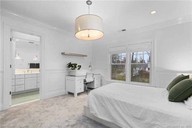 Building Photo - 46 Burr Farms Rd