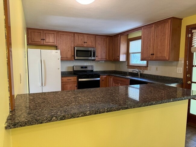 Building Photo - 7 Lee St