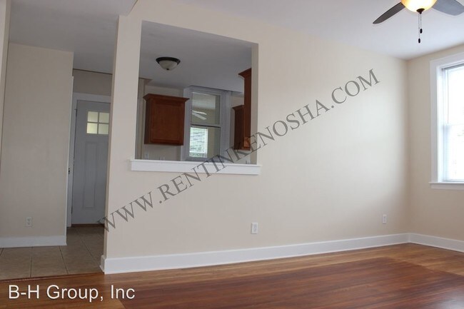 Building Photo - 1351 52nd St