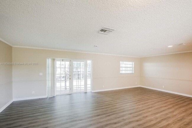 Building Photo - 10966 Winding Creek Way