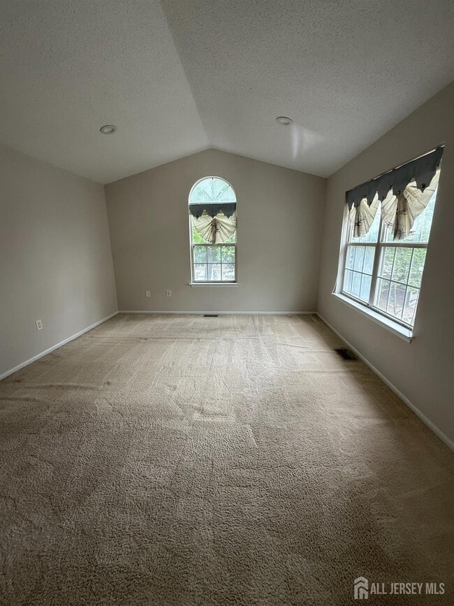 Building Photo - 88 Sapphire Ln