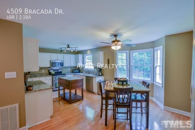 Building Photo - 4509 Bracada Dr