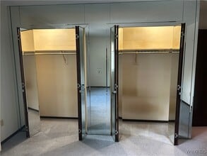 Building Photo - 186 Peppertree Dr