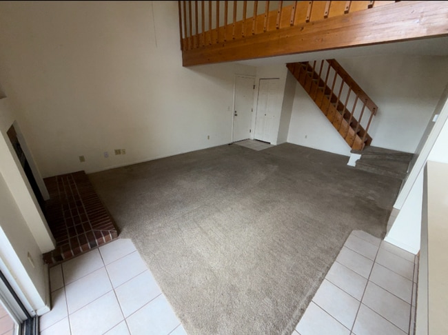 Building Photo - Spacious with sky light and loft!