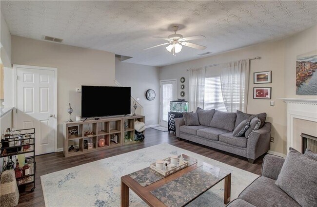 Building Photo - 2230 Hawks Bluff Trail NW