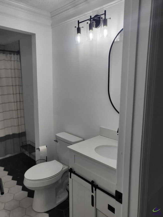 Building Photo - 2800 S Estates Rd