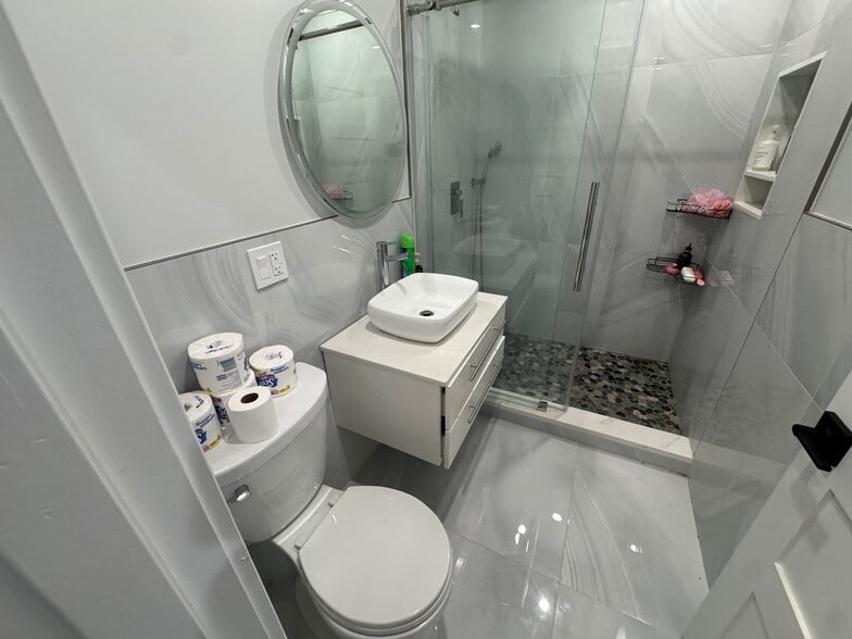 Building Photo - 195 Neponset Ave