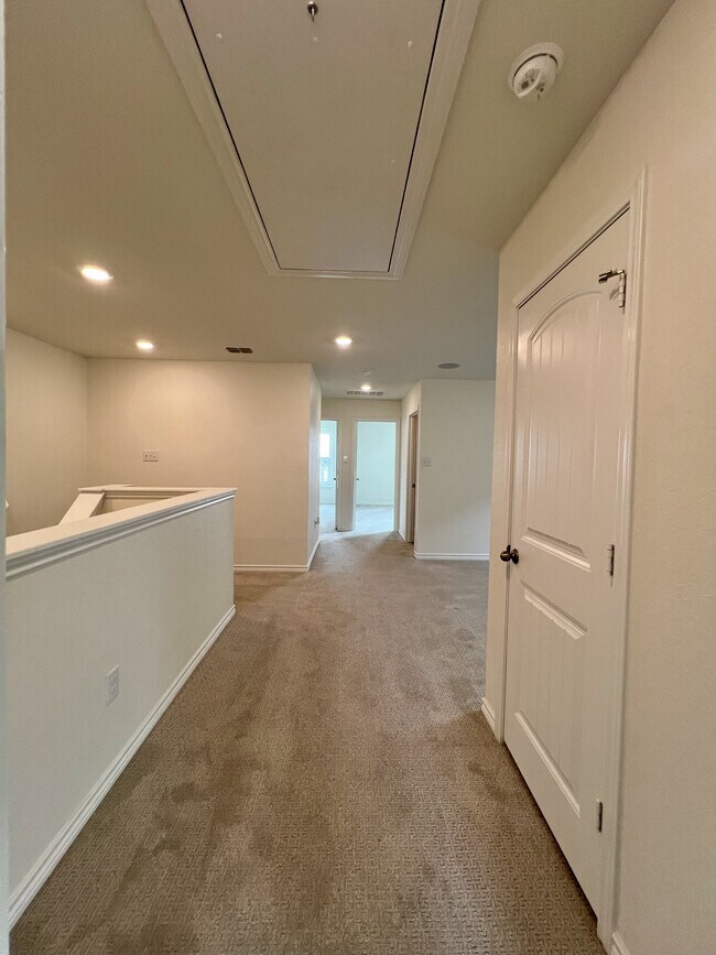 Building Photo - 14839 Vance Jackson Rd