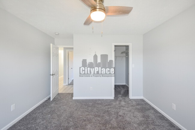 Building Photo - 6677 W Longview Dr