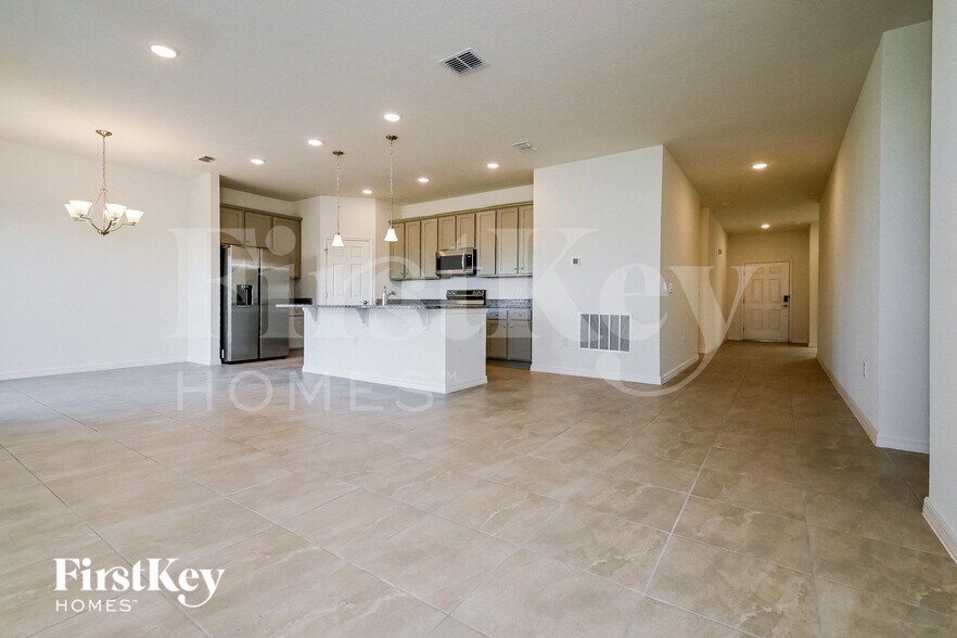 Building Photo - 209 Windsor Reserve Dr