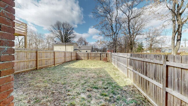 Building Photo - 3-Bedroom/2 Bath Home for Rent in Shelby Park