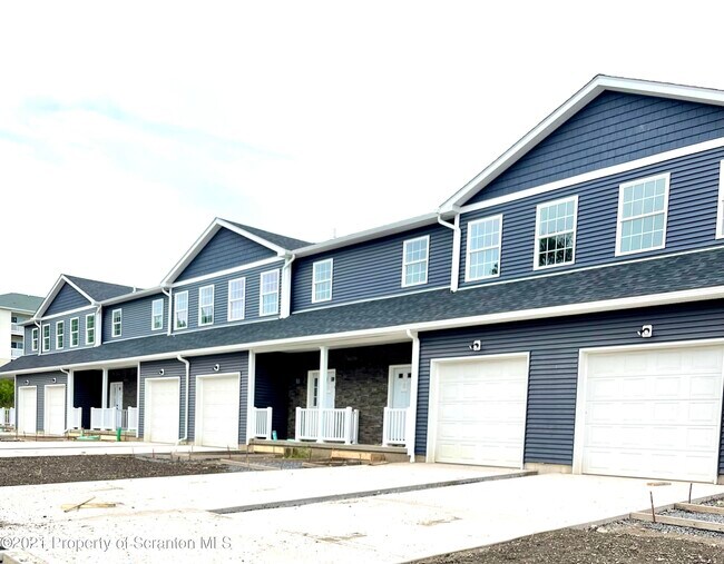 Building Photo - 406 Felts St