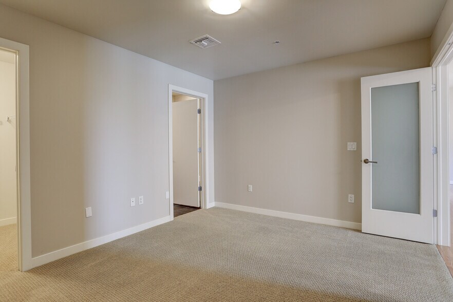 Building Photo - 410 Acoma St