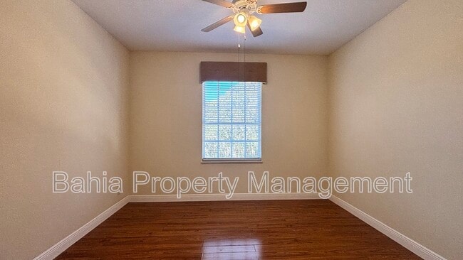 Building Photo - 7021 Della Dr